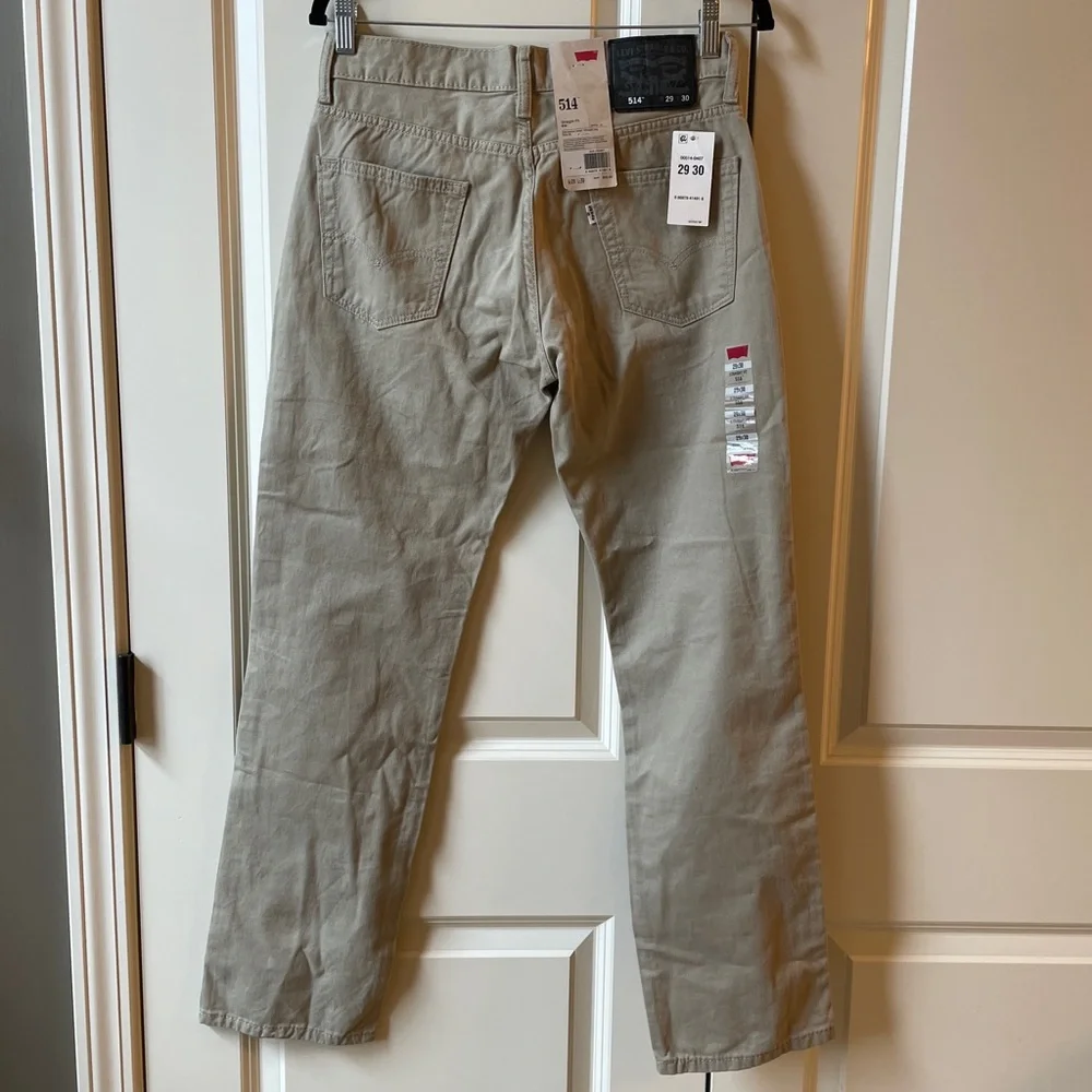 NWT Levi’s 514 khakis straight leg jeans 29 x 30